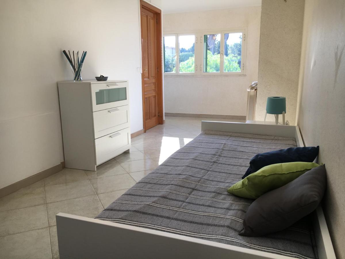 Villa Del Falso Pepe Avola Bagian luar foto