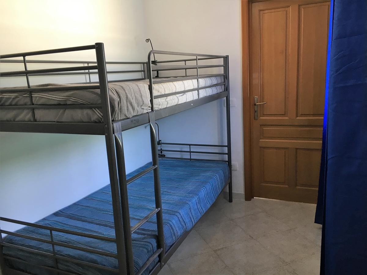 Villa Del Falso Pepe Avola Bagian luar foto
