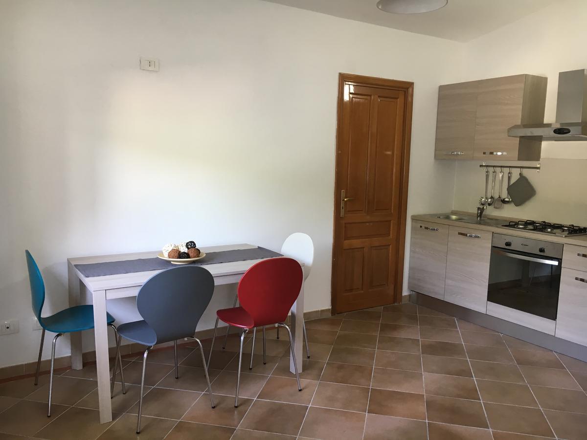 Villa Del Falso Pepe Avola Bagian luar foto